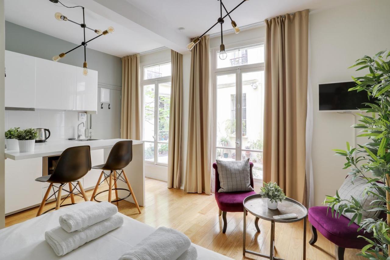 Charmant Studio Au Coeur De Paris Pour 2 Personnes By Weekome Zewnętrze zdjęcie