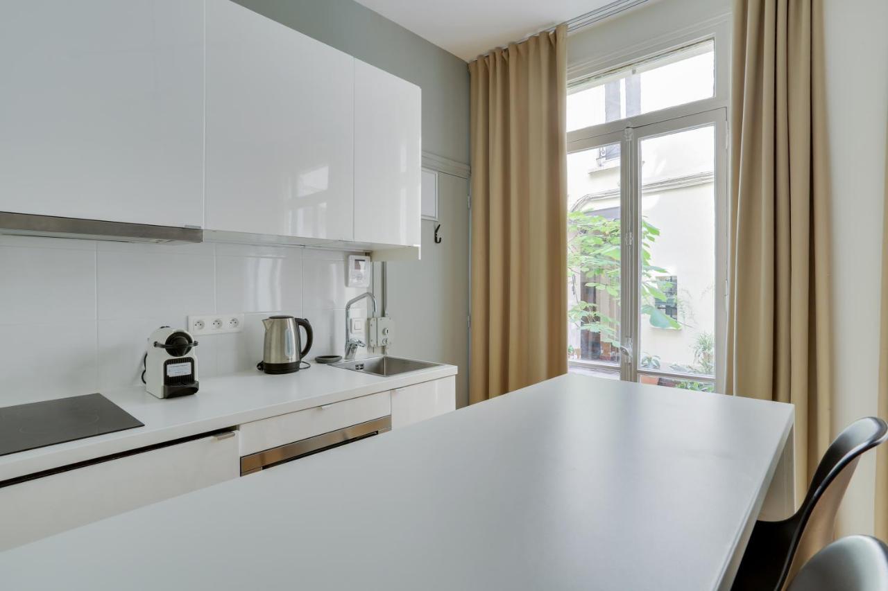 Charmant Studio Au Coeur De Paris Pour 2 Personnes By Weekome Zewnętrze zdjęcie